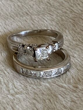 Women Jewelry 14k white gold Diamond Accent Bridal Ring Set